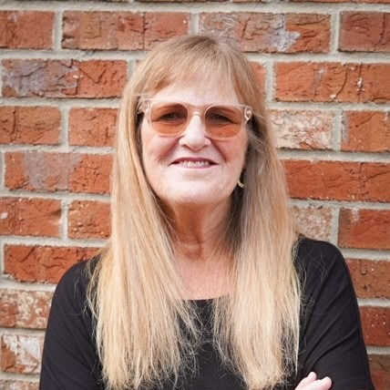  Joan